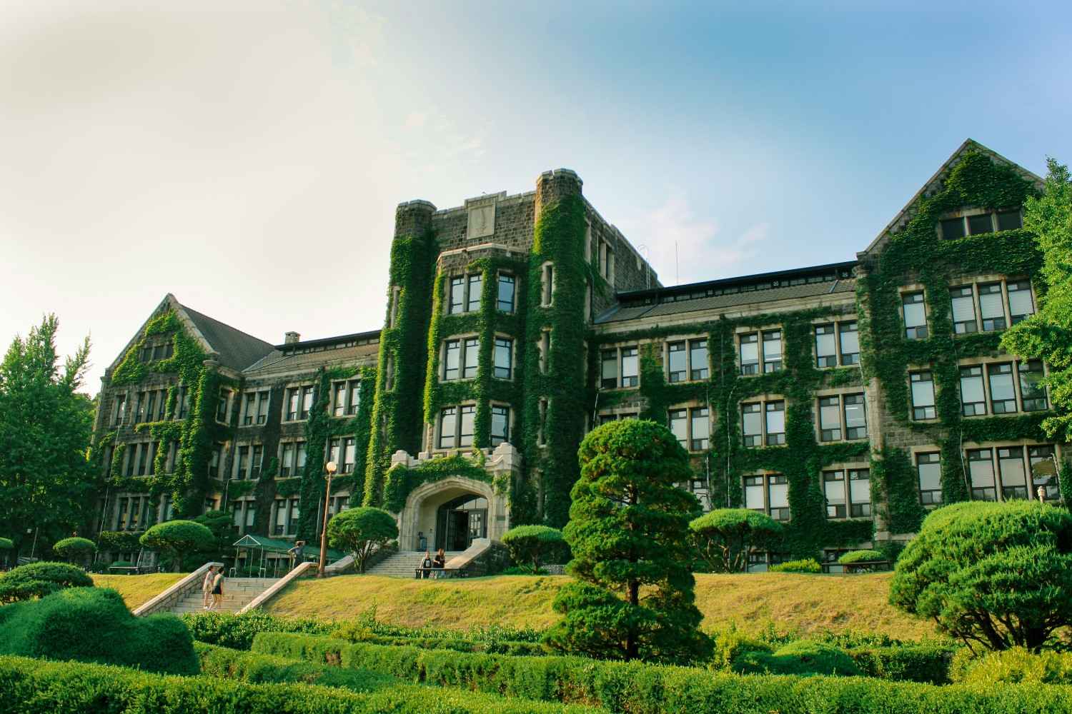 Master's in South Korea: The Complete Guide to Level Up Your Global Career